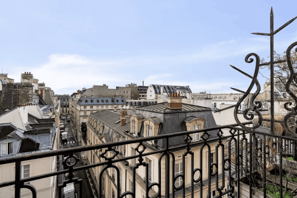 DUPLEX – RUE SURÈNE – PARIS 8ᵉ